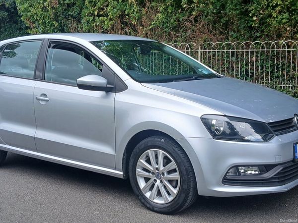 Volkswagen Polo Hatchback, Petrol, 2015, Silver