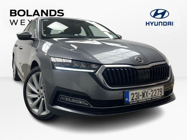 Skoda Octavia Saloon, Diesel, 2023, Grey