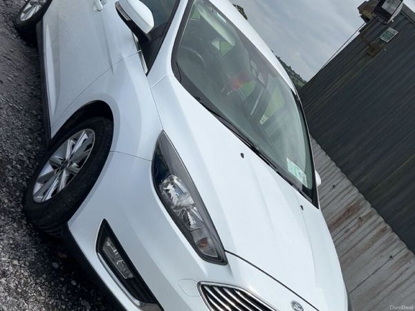 Ford Focus Hatchback, Diesel, 2017, White
