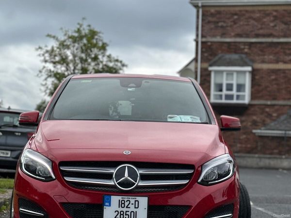 Mercedes-Benz B-Class MPV, Petrol, 2018, Red