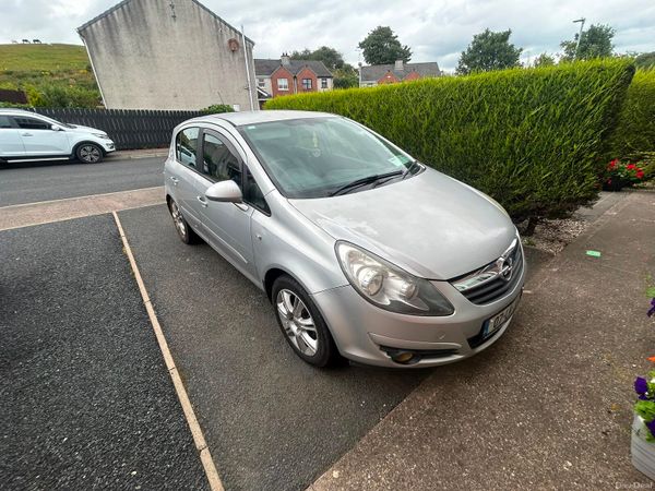 Opel Corsa Hatchback, Petrol, 2007, Silver