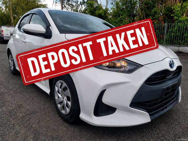 Toyota Yaris Hatchback, Petrol Hybrid, 2020, White