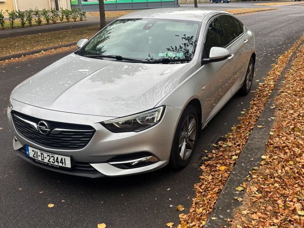 Opel Insignia Hatchback, Diesel, 2021, Grey