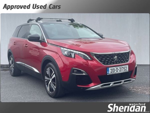 Peugeot 5008 MPV, Petrol, 2020, Red