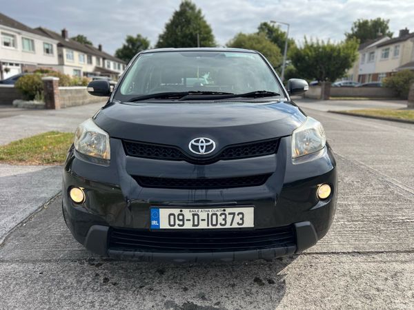 Toyota Urban Cruiser SUV, Petrol, 2009, Black