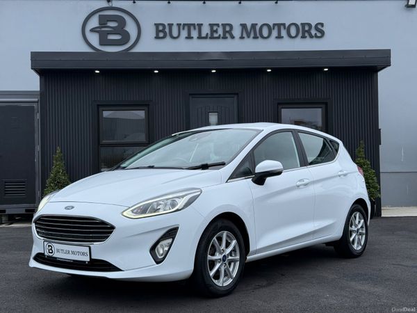 Ford Fiesta Hatchback, Petrol, 2017, White