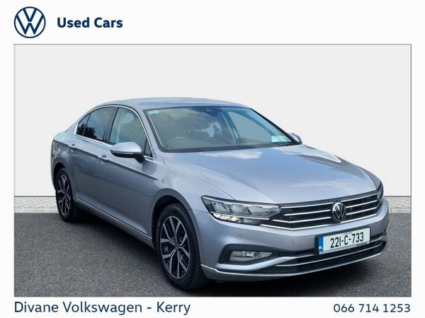 Volkswagen Passat Saloon, Diesel, 2022, Grey