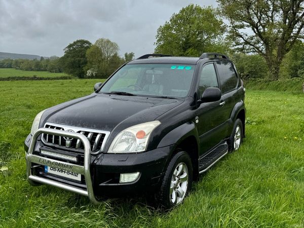 Toyota Land Cruiser SUV, Diesel, 2005, Black