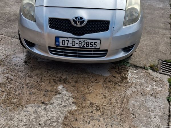 Toyota Yaris Hatchback, Petrol, 2007, Silver