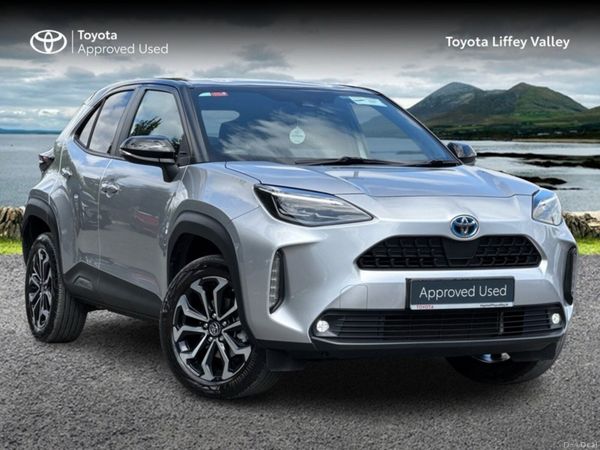 Toyota Yaris Cross Hatchback, Petrol Hybrid, 2024, Grey