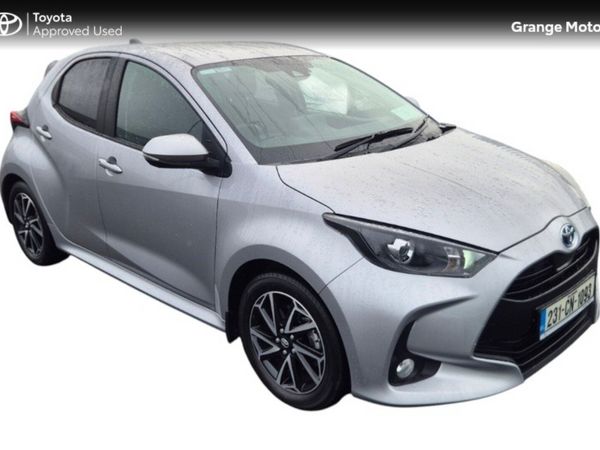 Toyota Yaris Hatchback, Petrol Hybrid, 2023, Silver