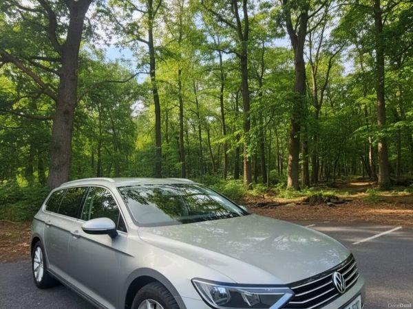 Volkswagen Passat Estate, Diesel, 2015, Silver