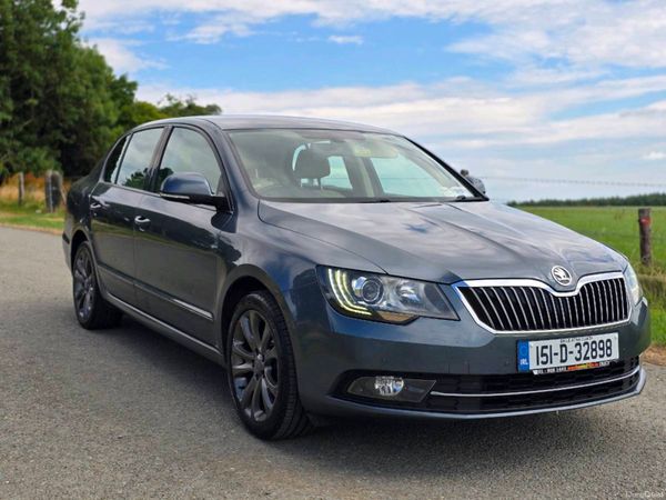 Skoda Superb Saloon, Diesel, 2015, Grey