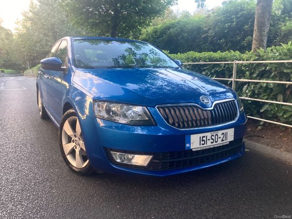 Skoda Octavia Saloon, Diesel, 2015, Blue