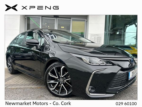 Toyota Corolla Saloon, Petrol Hybrid, 2025, Black