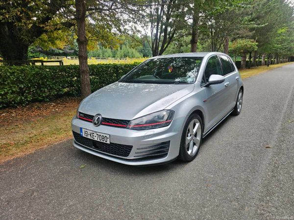Volkswagen Golf Hatchback, Petrol, 2015, Silver