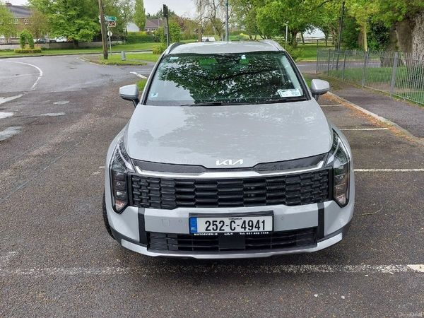 Kia Sportage SUV, Diesel Hybrid, 2025, Grey