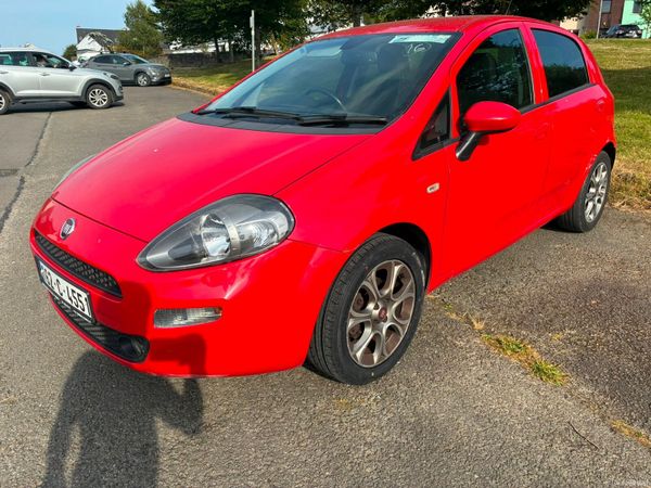Fiat Punto Hatchback, Petrol, 2016, Red