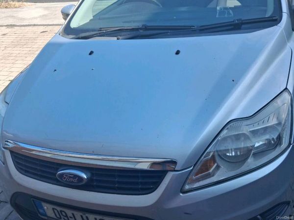 Ford Focus Hatchback, Petrol, 2009, Silver