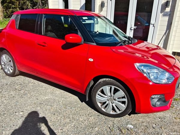 Suzuki Swift Hatchback, Petrol, 2018, Red