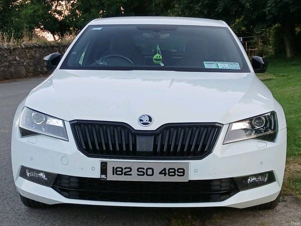 Skoda Superb Hatchback, Diesel, 2018, White