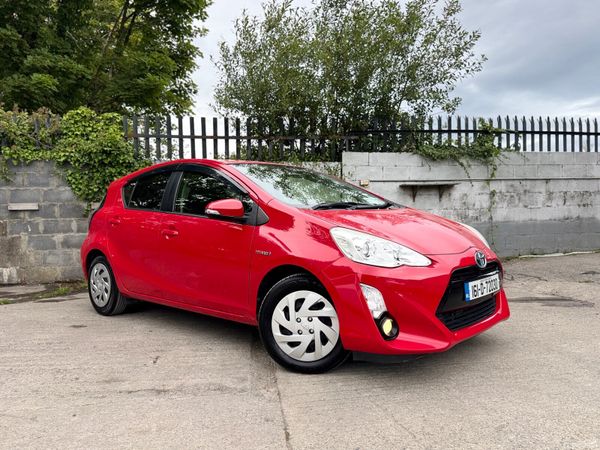 Toyota Aqua Hatchback, Petrol Hybrid, 2016, Red