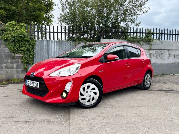 Toyota Aqua Hatchback, Petrol Hybrid, 2016, Red
