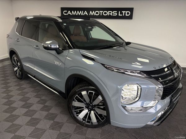 Mitsubishi Outlander SUV, Petrol Plug-in Hybrid, 2024, Grey