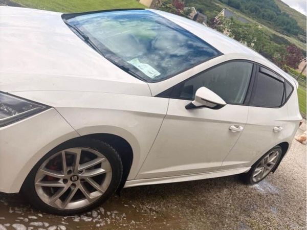 SEAT Leon Hatchback, Diesel, 2014, White