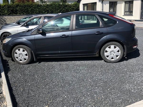 Ford Focus Hatchback, Petrol, 2008, Grey
