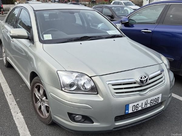 Toyota Avensis Hatchback, Diesel, 2006, Silver