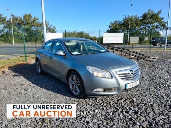 Opel Insignia Saloon, Diesel, 2011, Silver