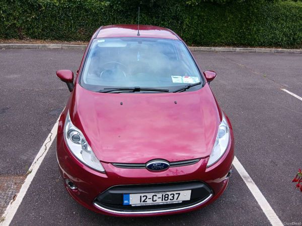Ford Fiesta Hatchback, Petrol, 2012, Red