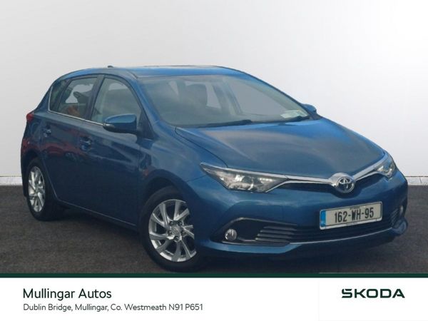 Toyota Auris Hatchback, Diesel, 2016, Blue