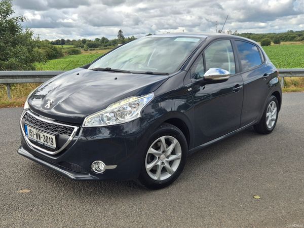Peugeot 208 Hatchback, Petrol, 2015, Grey