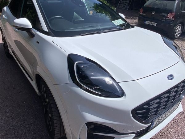 Ford Puma MPV, Petrol Hybrid, 2020, White
