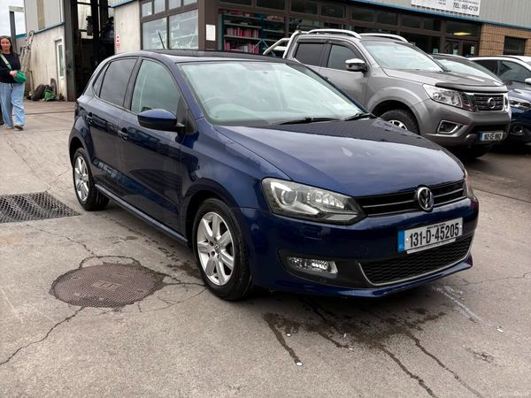 Volkswagen Polo Hatchback, Petrol, 2013, Blue