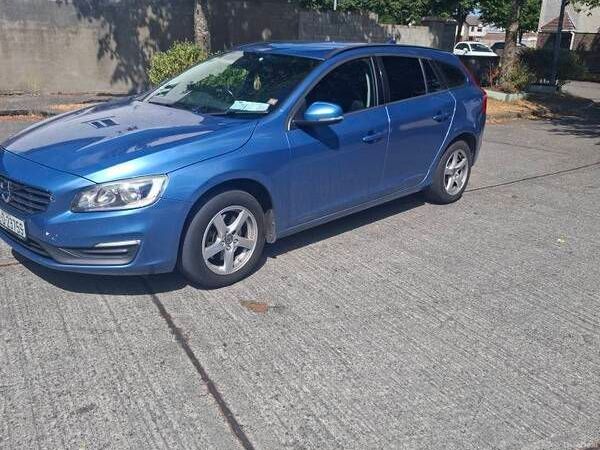 Volvo V60 Estate, Diesel, 2014, Blue