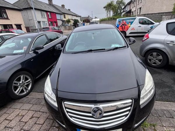 Vauxhall Insignia Hatchback, Diesel, 2009, Black