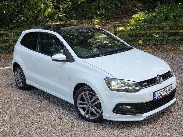 Volkswagen Polo Hatchback, Petrol, 2015, White