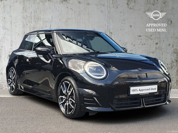 Mini Cooper Hatchback, Electric, 2024, Black