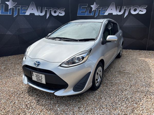 Toyota Aqua Hatchback, Petrol Hybrid, 2020, Silver