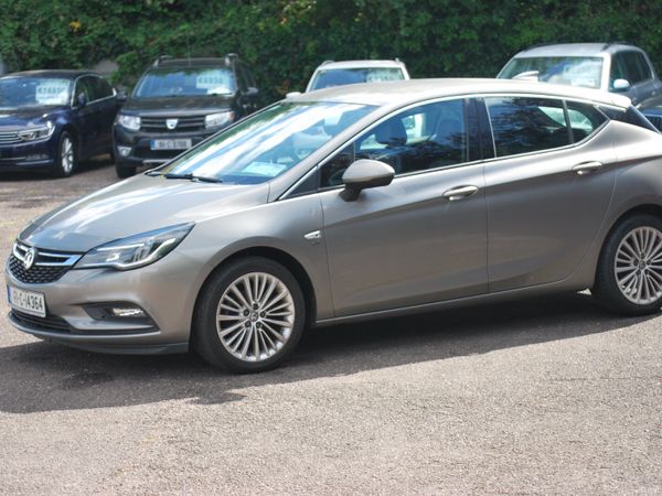 Vauxhall Astra Hatchback, Diesel, 2017, Grey