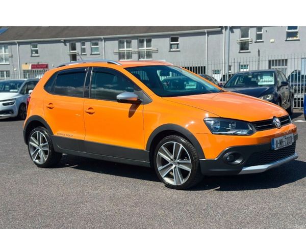 Volkswagen Polo Hatchback, Petrol, 2011, Orange