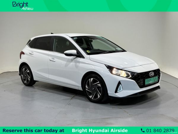 Hyundai i20 Hatchback, Petrol, 2022, White