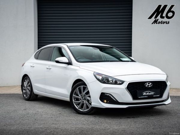 Hyundai i30 Hatchback, Petrol, 2019, White