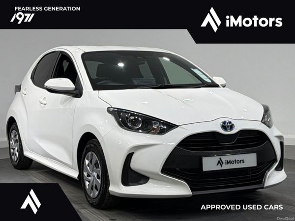 Toyota Yaris Hatchback, Petrol Hybrid, 2023, White