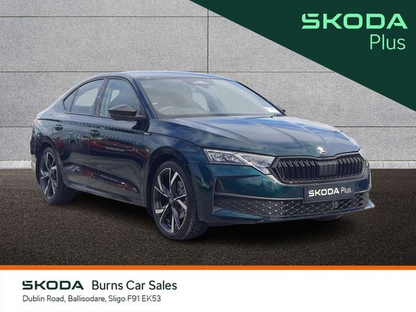 Skoda Octavia Hatchback, Diesel, 2026, Green