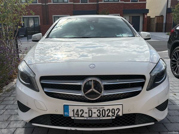 Mercedes-Benz A-Class Hatchback, Petrol, 2014, White