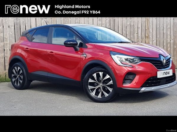 Renault Captur Hatchback, Petrol, 2022, Red